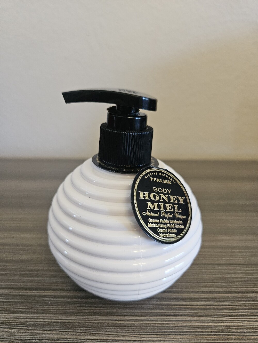 Perlier Body Honey Moisturizing Body Cream Pump 8.4 oz. NEW